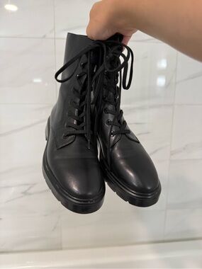 Stuart Weitzman McKenzee Leather Combat Boots | Black | 4.5